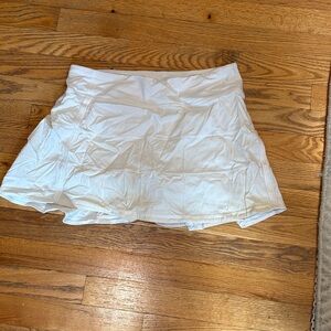 White Lululemon tennis skirt size 6